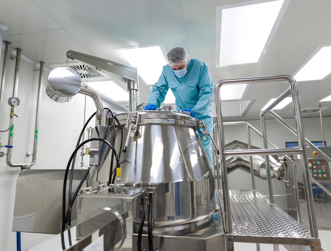 plant-picture-scientist-is-looking-inside-tank